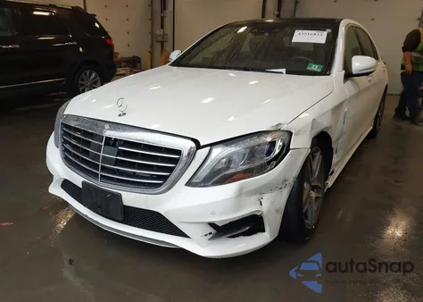 2016 Mercedes-Benz S 550 4Matic z USA, uszkodzony, nr VIN WDDUG8FB6GA243780